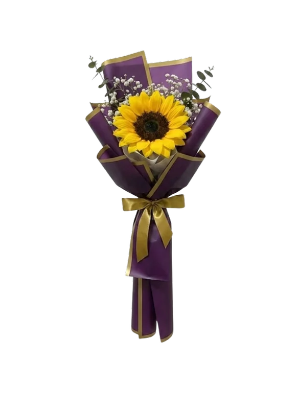 Ramo de un girasol con paniculata y follaje